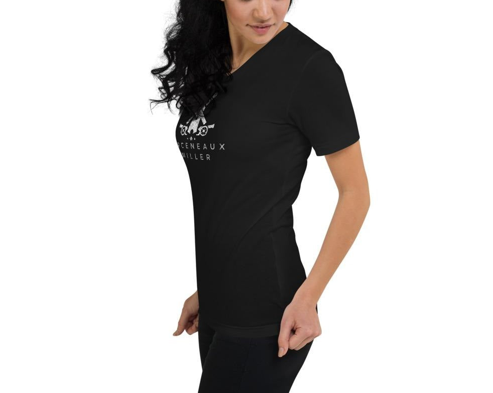 Women's Short Sleeve V-Neck Vintage Big Logo